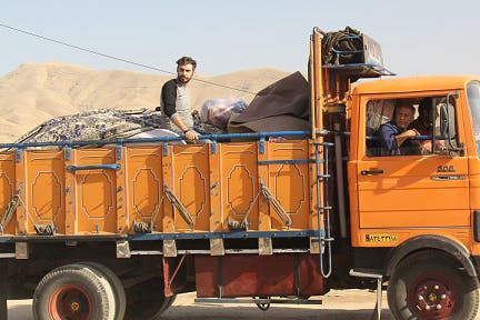 کمک رسانی به زلزله زدگان کرمانشاه